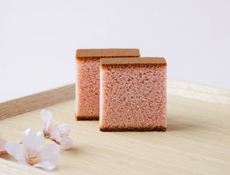 松翁軒のさくらカステラ